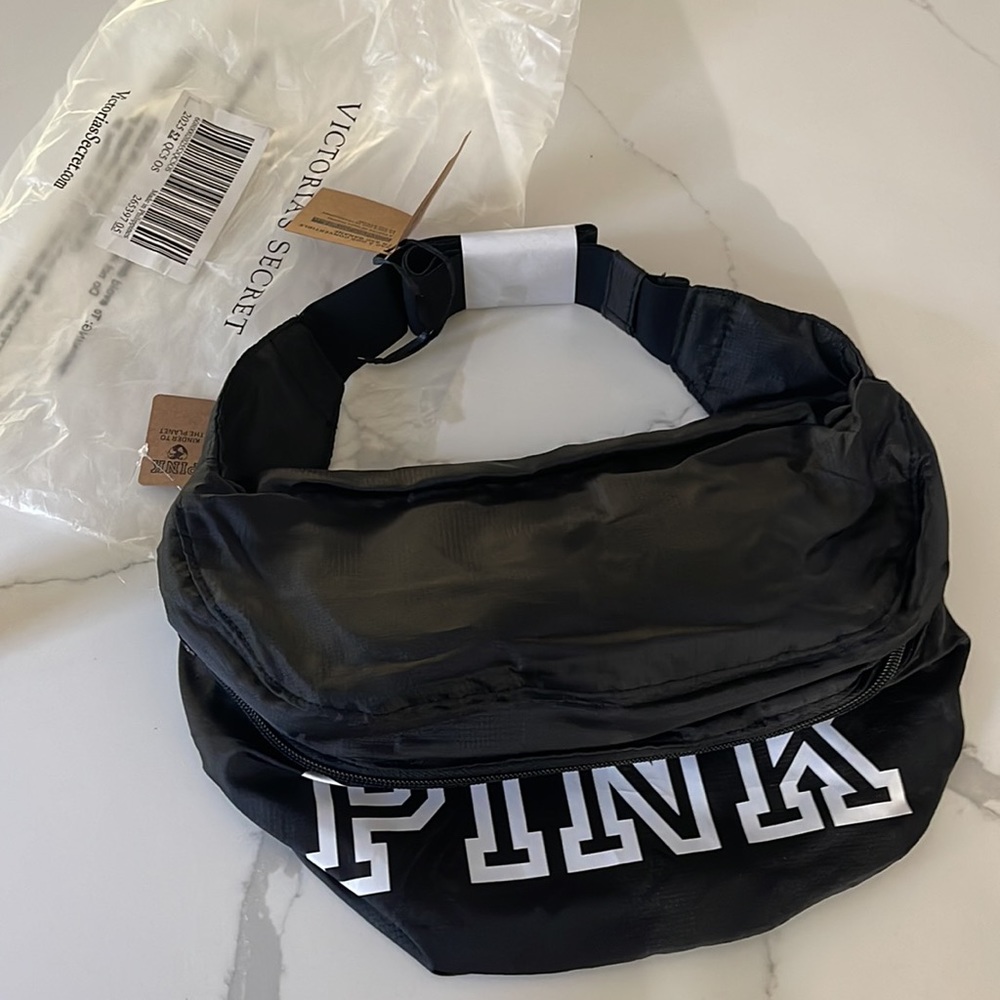 *BNWT Backpack/Fanny Pack - Picture 2 of 6